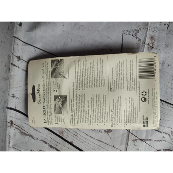 (2) Santa's Best Christmas Light Gutter Hooks Clear Plastic Mini Lights New - Picture 3 of 3